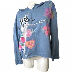 NATURAL LIFE Women's XL Heathered Blue Cropped Hoodie with Boho Floral Graphics